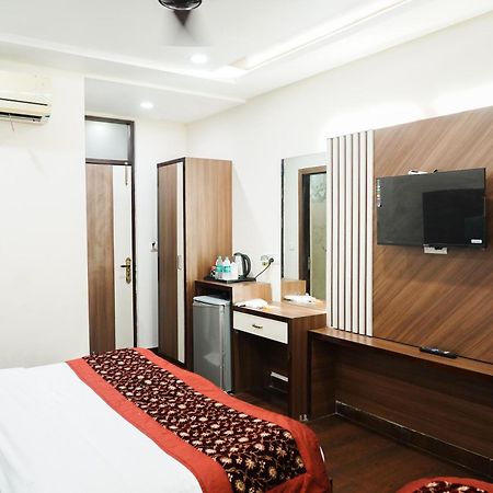 Hotel Batra Home Nizamuddin Nueva Delhi Exterior foto