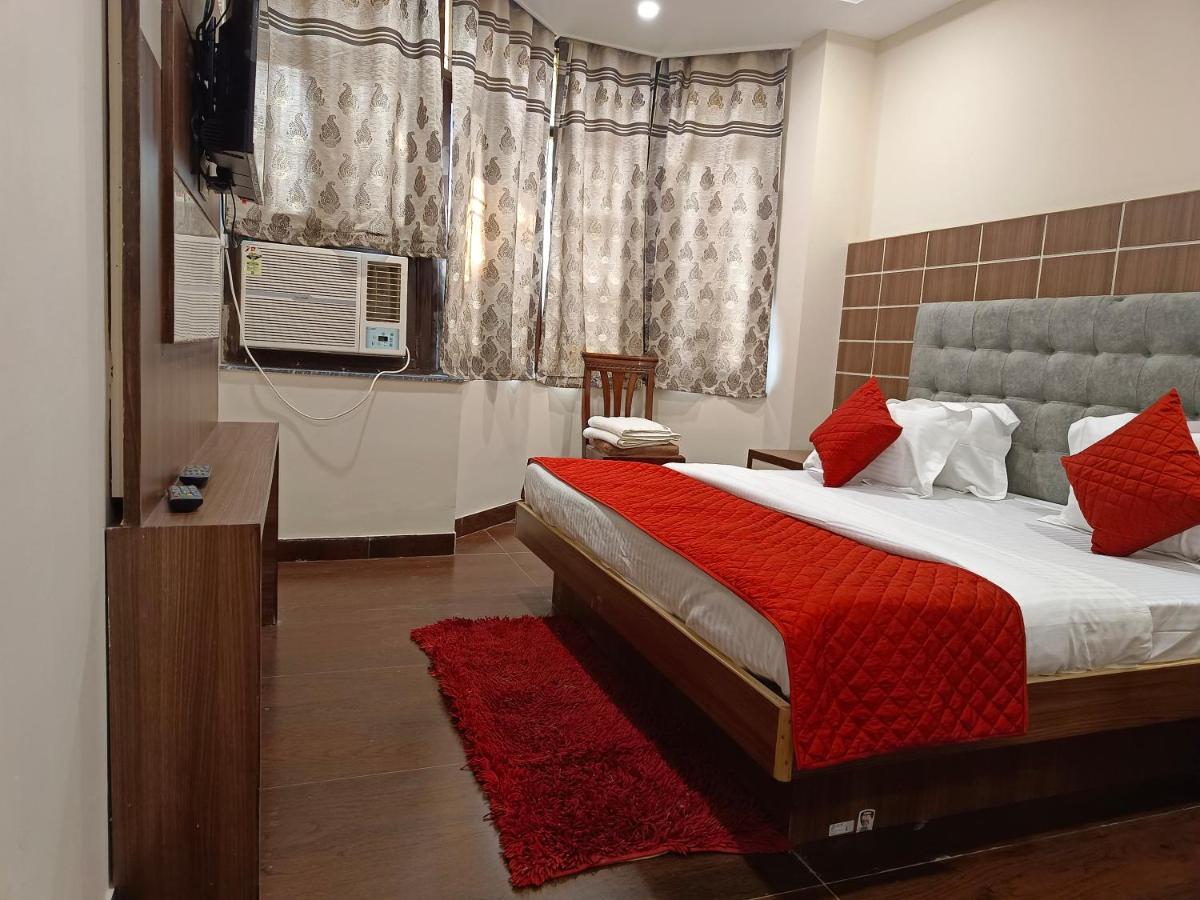 Hotel Batra Home Nizamuddin Nueva Delhi Exterior foto