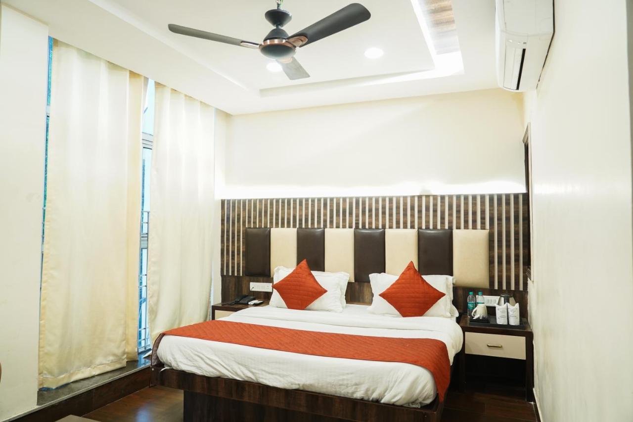 Hotel Batra Home Nizamuddin Nueva Delhi Exterior foto