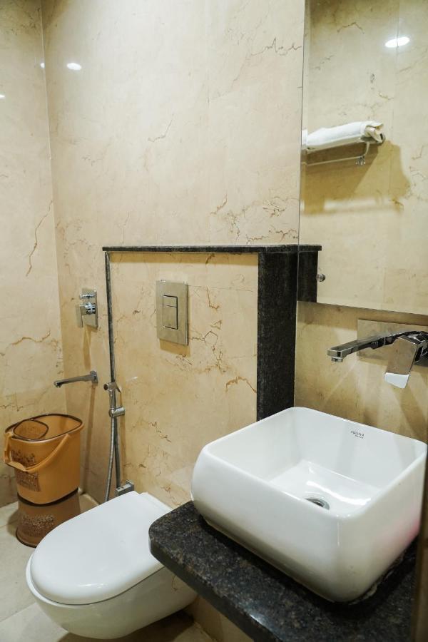 Hotel Batra Home Nizamuddin Nueva Delhi Exterior foto