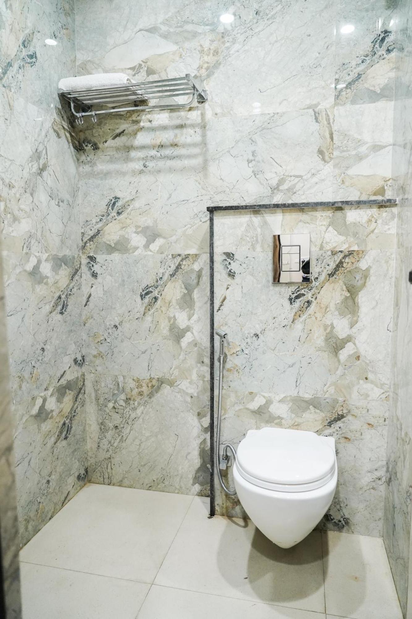 Hotel Batra Home Nizamuddin Nueva Delhi Exterior foto